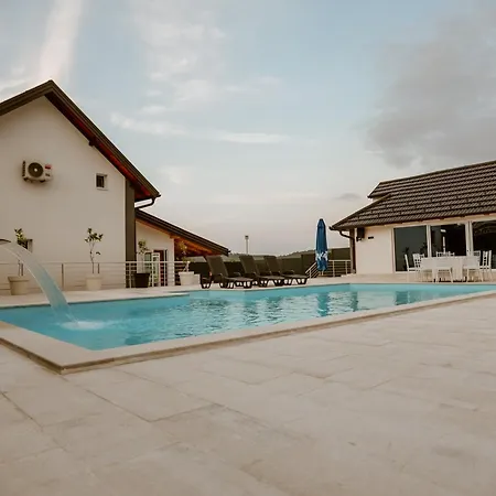 Multi Villa